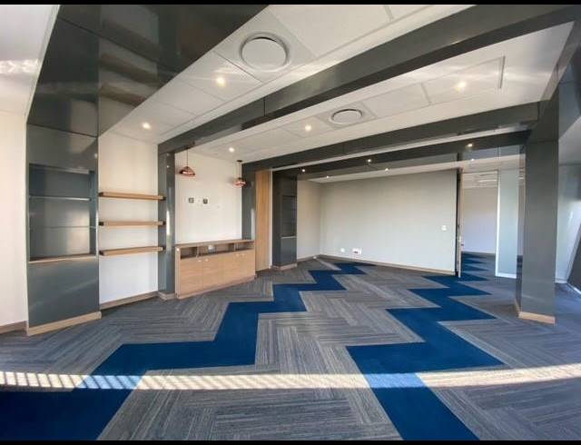5,108M² OFFICE TO LET IN BRYANSTON